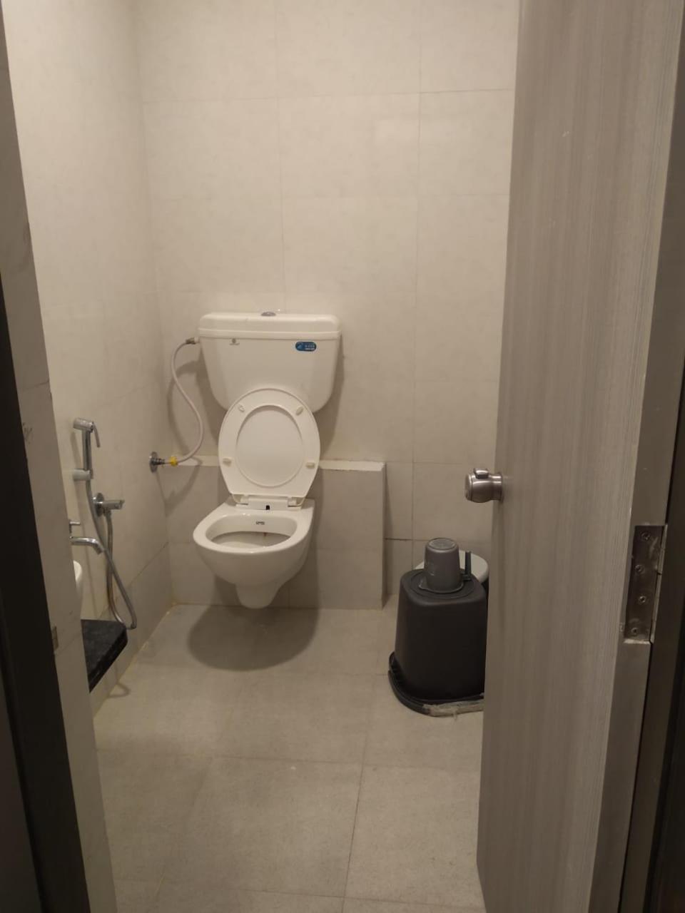 Hotel Selfie Inn Ahmedabad Luaran gambar