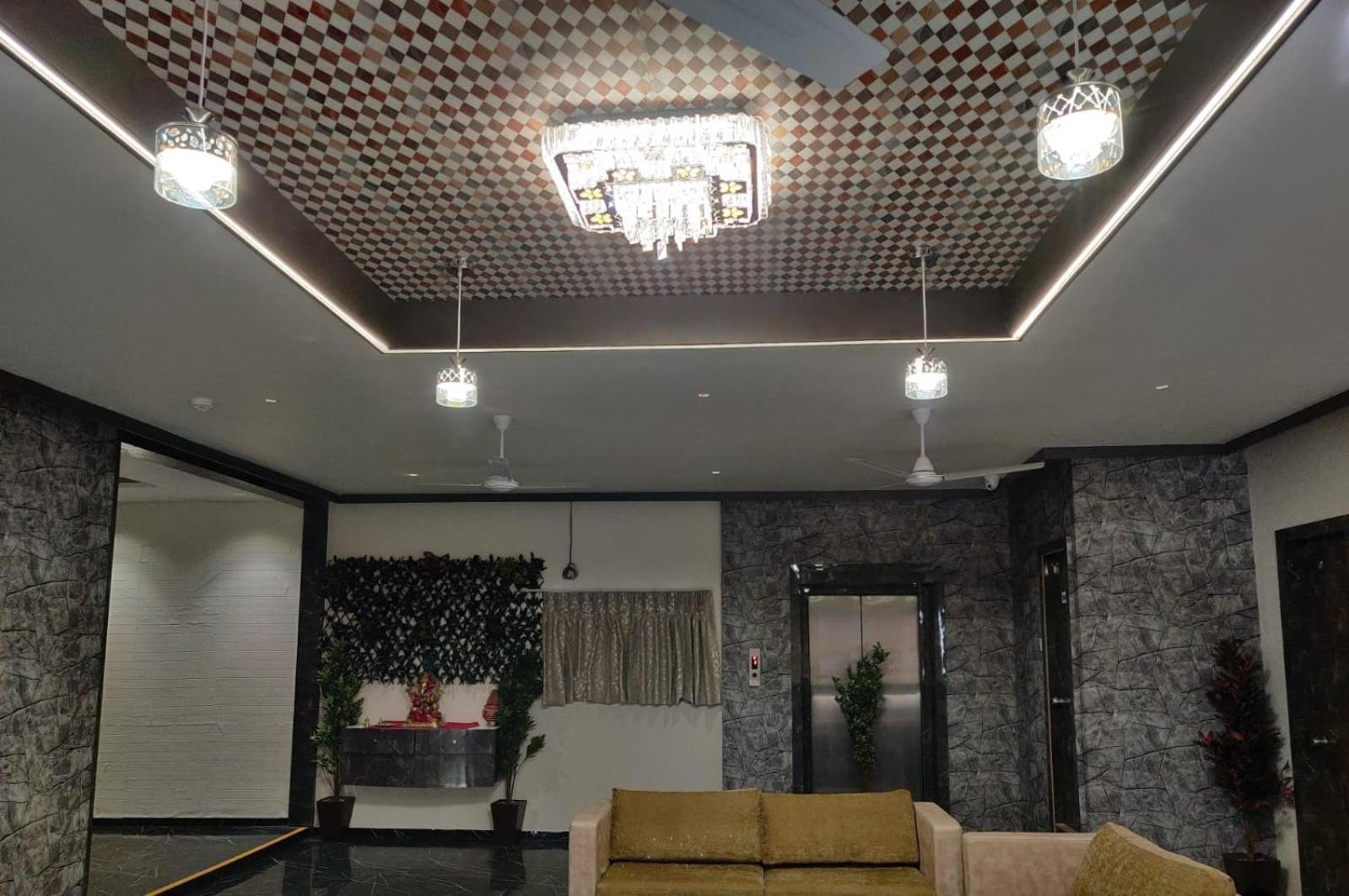 Hotel Selfie Inn Ahmedabad Luaran gambar