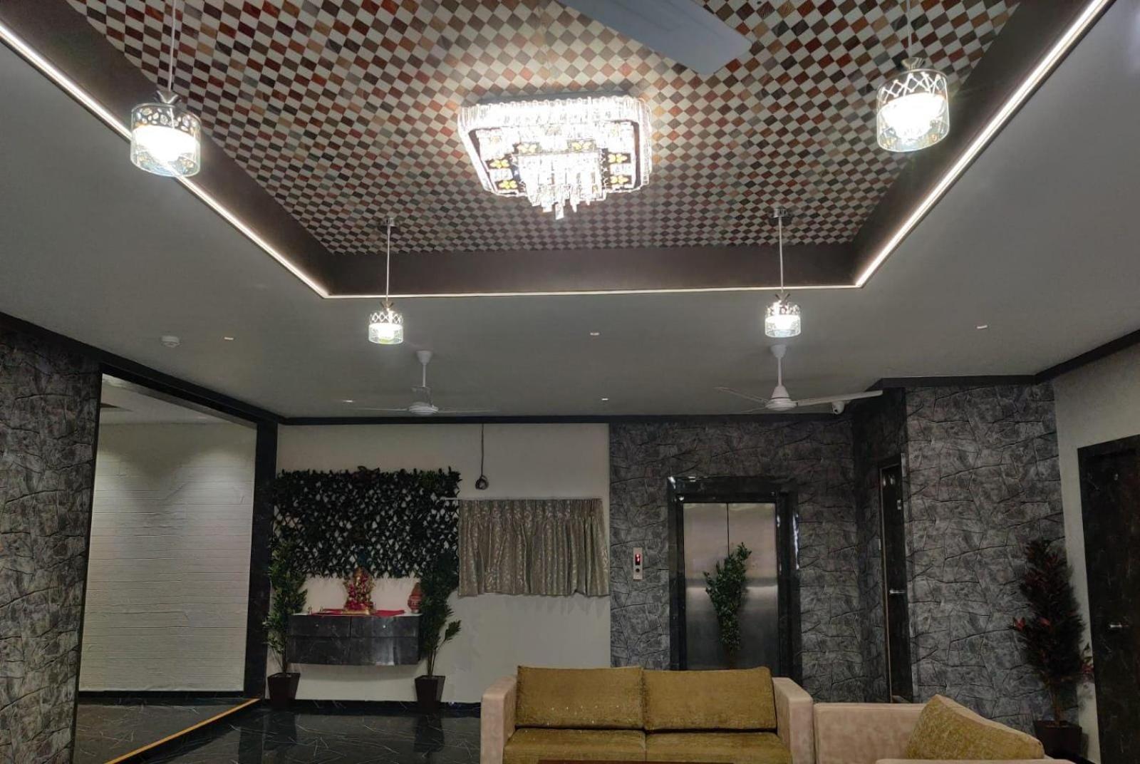 Hotel Selfie Inn Ahmedabad Luaran gambar